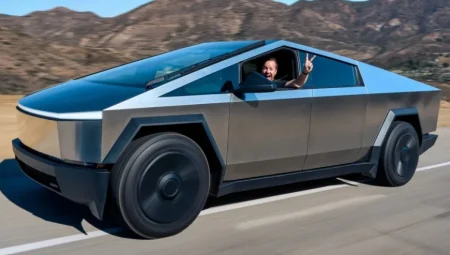 Tesla Cybertruck satışlarında beklenmedik düşüş: Talep öngörülenin çok altında kaldı